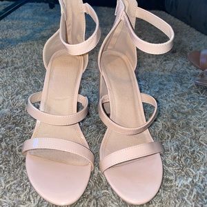 Pink Heels size 10